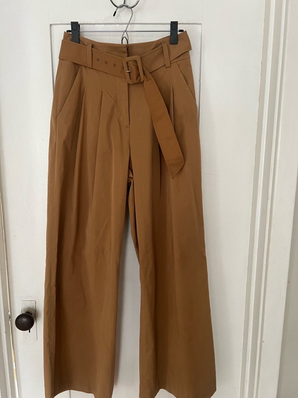 Veronica Beard Women's wide leg pants. Size 6. Like new condition.